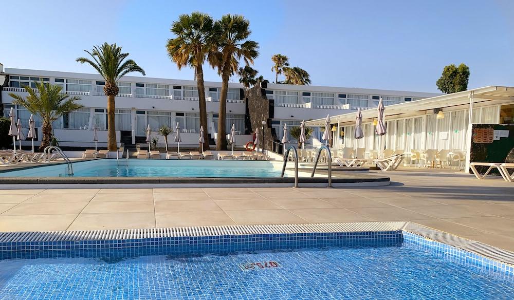 Apartamentos Orly Club Arena Dorada Пуерто-дель-Кармен Екстер'єр фото